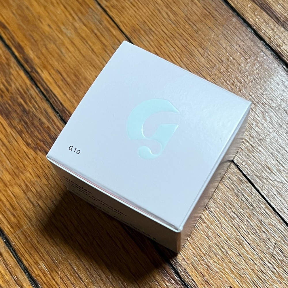 UNUSED GLOSSIER STRETCH CONCEALER SHADE G10